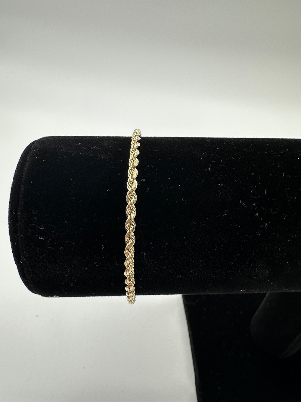 7.25” 2.6mm 10k Solid Gold Bracelet